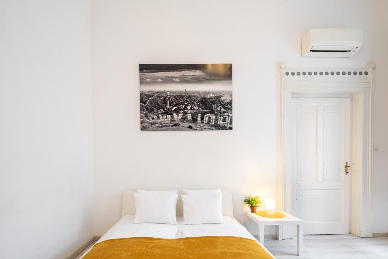 New, High Quality Apartment In The City Center Budapest Esterno foto