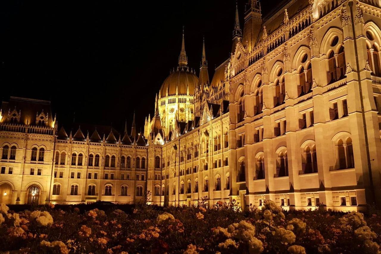 New, High Quality Apartment In The City Center Budapest Esterno foto